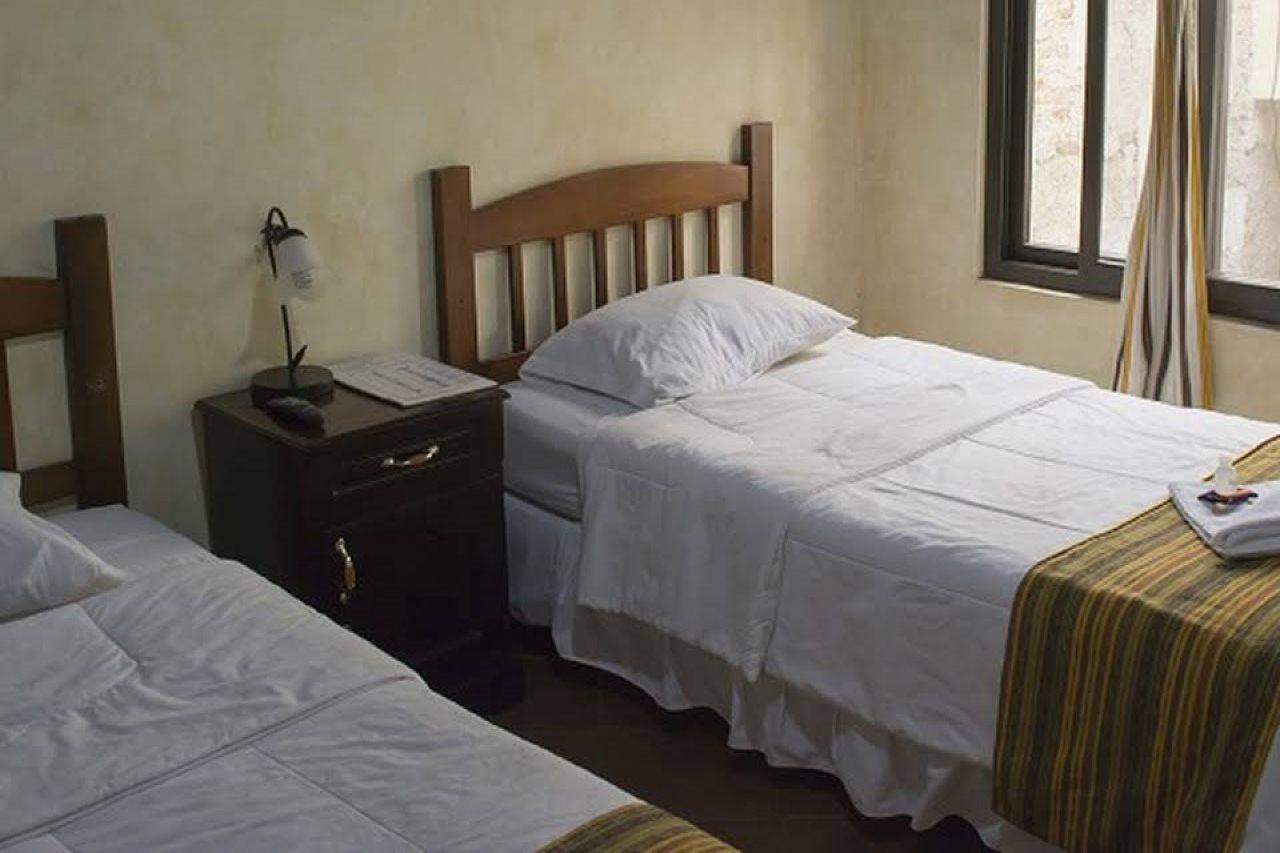 Hotel Y Galeria Uxlabil Antigua Dış mekan fotoğraf