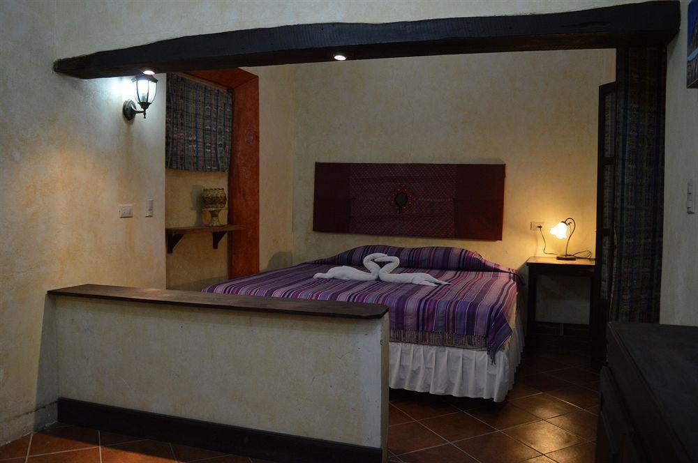 Hotel Y Galeria Uxlabil Antigua Dış mekan fotoğraf