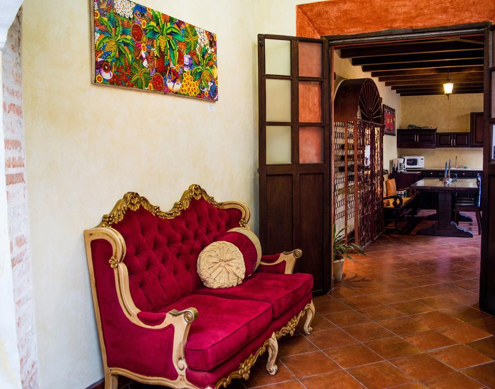 Hotel Y Galeria Uxlabil Antigua Dış mekan fotoğraf