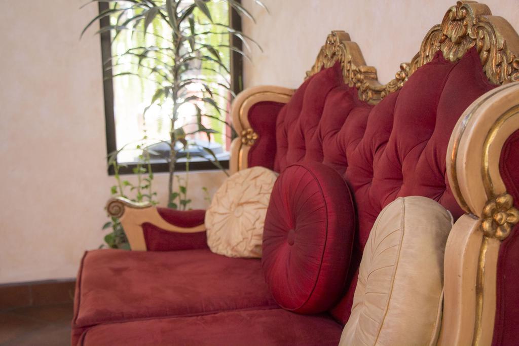 Hotel Y Galeria Uxlabil Antigua Dış mekan fotoğraf