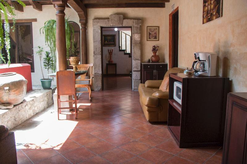 Hotel Y Galeria Uxlabil Antigua Dış mekan fotoğraf