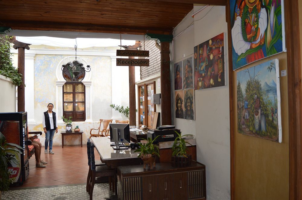 Hotel Y Galeria Uxlabil Antigua Dış mekan fotoğraf