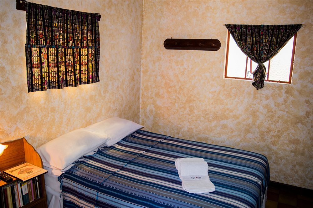 Hotel Y Galeria Uxlabil Antigua Dış mekan fotoğraf
