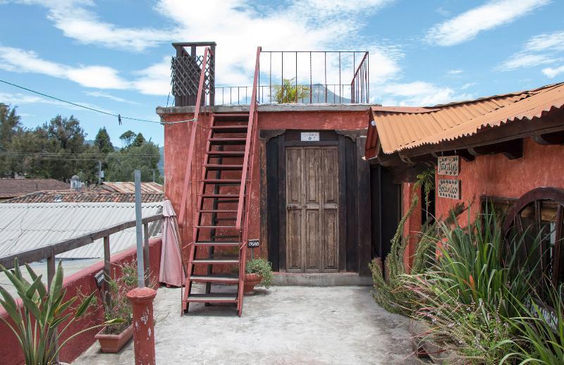Hotel Y Galeria Uxlabil Antigua Dış mekan fotoğraf